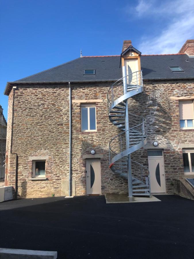 Residence Merlin Appartement Arthur Saint-Malon-sur-Mel Exteriör bild