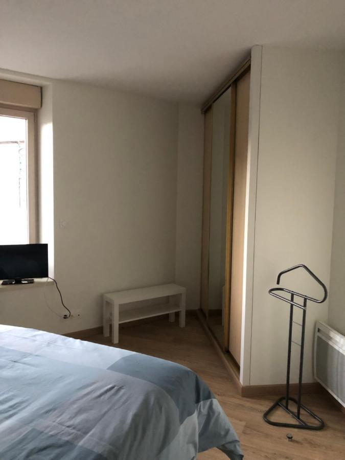 Residence Merlin Appartement Arthur Saint-Malon-sur-Mel Exteriör bild